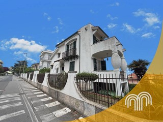 Villa in Vendita a Borghetto Santo Spirito, 599'000€, 180 m²