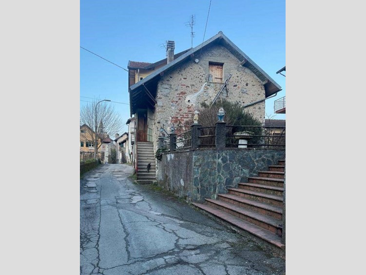 Casa Semi Indipendente in Vendita a Sassello, 22'000€, 40 m²