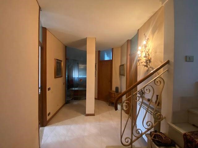 Appartamento in Vendita a Albisola Superiore, 480'000€, 190 m²