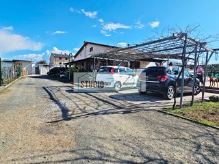 Casa Indipendente in Vendita a Viareggio, 499'000€, 365 m²