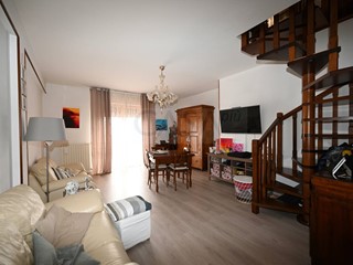 Appartamento in Vendita a Monsampolo del Tronto, 195'000€, 200 m²