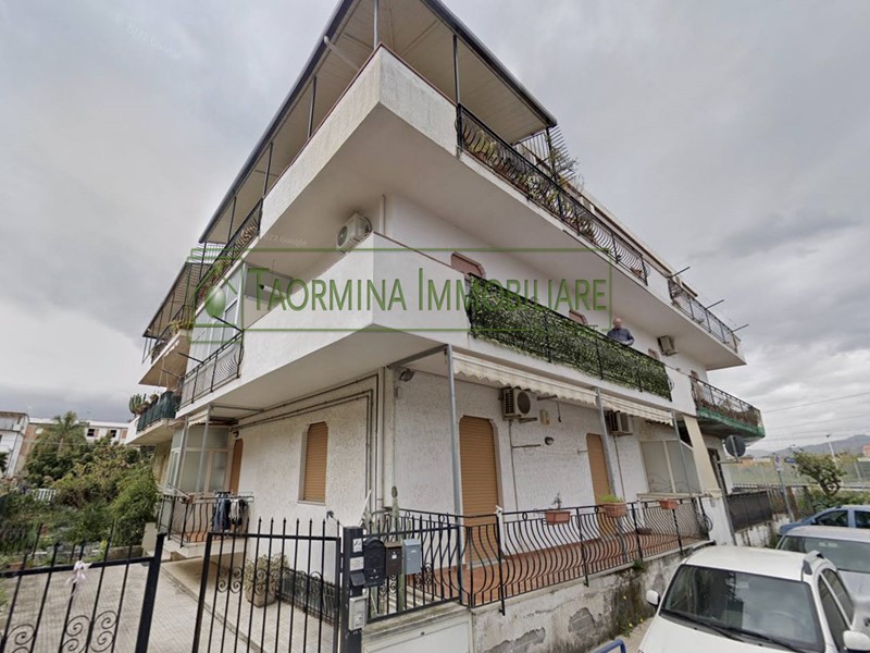 Appartamento in Vendita a Giardini Naxos, 125'000&euro;, 96 m²