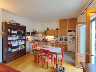 Casa Semi Indipendente in Vendita a Stella, 220'000€, 145 m²