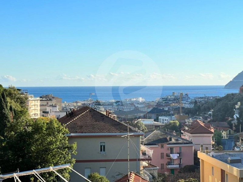 Trilocale in Vendita a Alassio, 250'000€, 50 m²