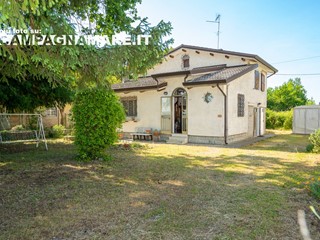 Casa Indipendente in Vendita a Copparo, 69'000&euro;, 120 m²