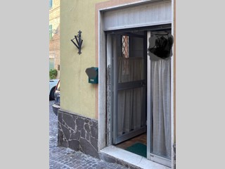 Attività commerciale in Vendita a Monte Urano, 17'500€, 48 m²