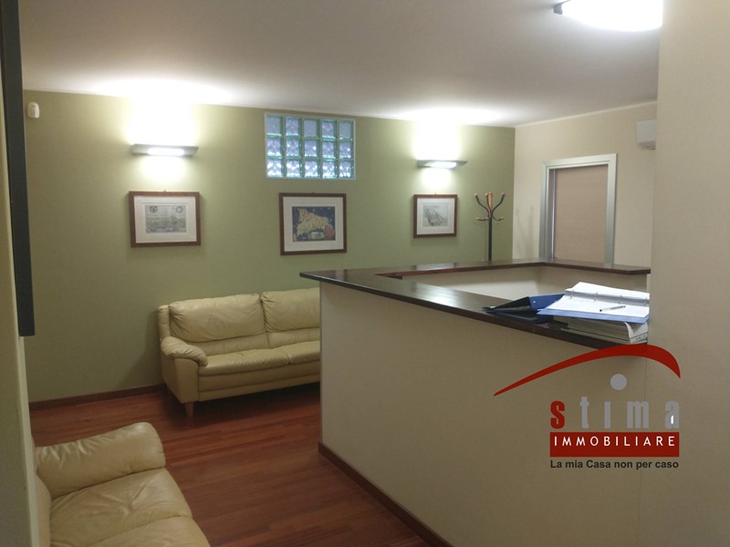 Ufficio in Vendita a Siracusa, 580'000&euro;, 450 m²