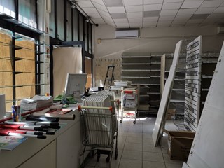 Attività commerciale in Affitto a Calcinaia, 1'100€, 112 m²