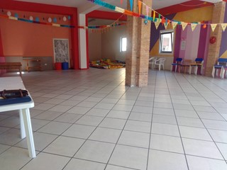 Attività commerciale in Affitto a Capannoli, 800€, 200 m²