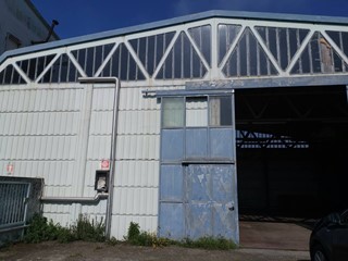 Magazzino in Affitto a Calcinaia, 20 m²
