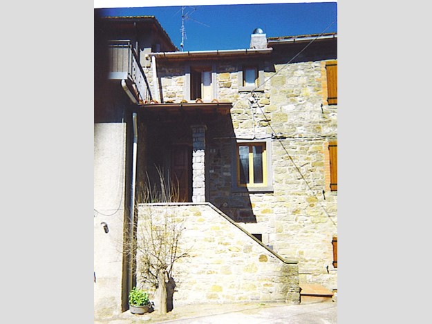 Casa Semi Indipendente in Vendita a Chitignano, 95'000€, 90 m²