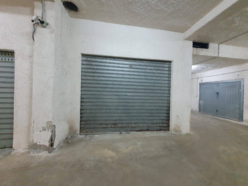 Box in Vendita a Siracusa, 15'000&euro;, 27 m²