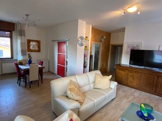 Appartamento in Vendita a Alessandria, 159'000€, 145 m²