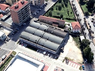 Capannone in Vendita a Orbassano, 1850 m²