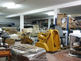 Immobile commerciale in Vendita a Terranuova Bracciolini, 200'000€, 1000 m²