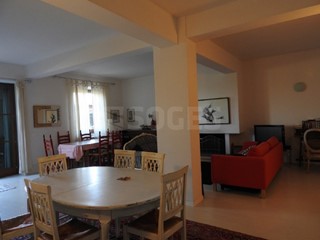 Villa in Vendita a Pontassieve, 520'000€, 250 m²