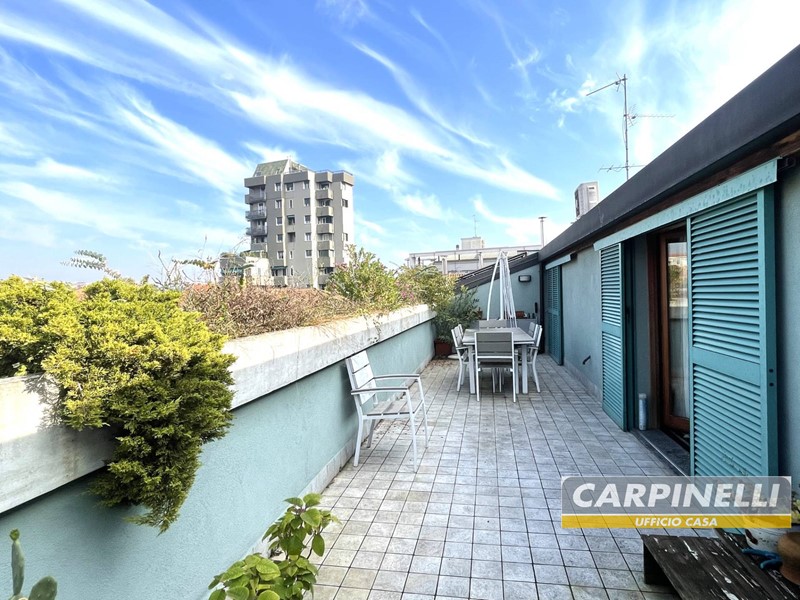 Trilocale in Vendita a Desio, 340'000€, 162 m²