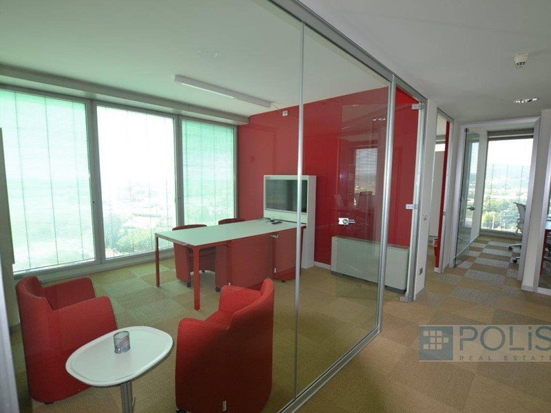 Ufficio in Vendita a Torri di Quartesolo, 330'000&euro;, 265 m²