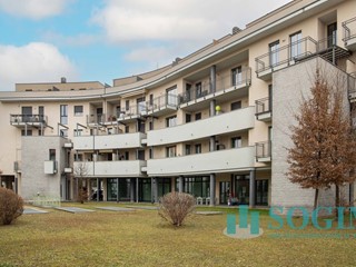 Negozio in Vendita a Carugo, 210'000&euro;, 95 m²