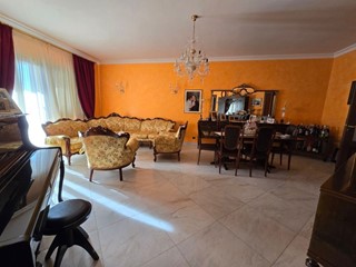 Appartamento in Vendita a Siracusa, 228'000&euro;, 201 m²