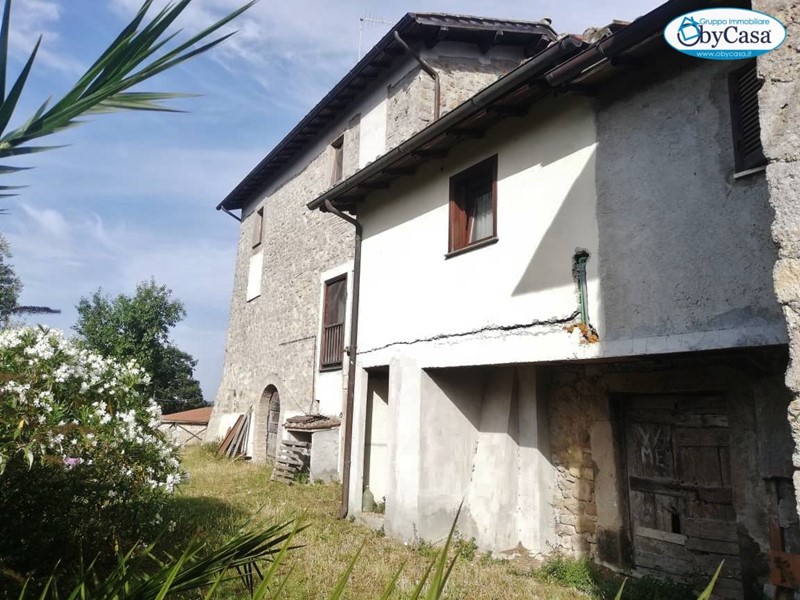 Magazzino in Vendita a Canale Monterano, 8'000€, 31 m²
