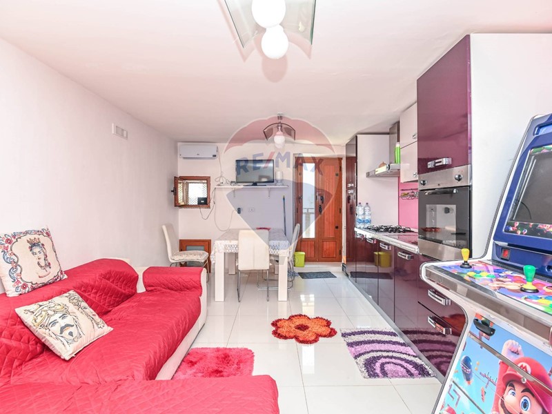 Casa Indipendente in Vendita a Caltagirone, 15'000€, 42 m²