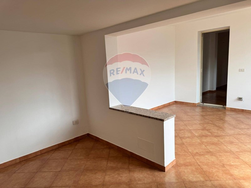 Trilocale in Vendita a Giarre, 65'000€, 84 m²