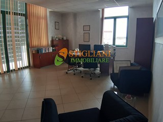 Ufficio in Vendita a Campobasso, 179'000€, 300 m²