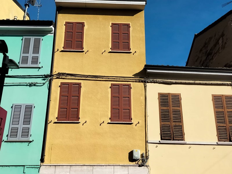 Casa Indipendente in Vendita a Fidenza, 115'000€, 315 m²