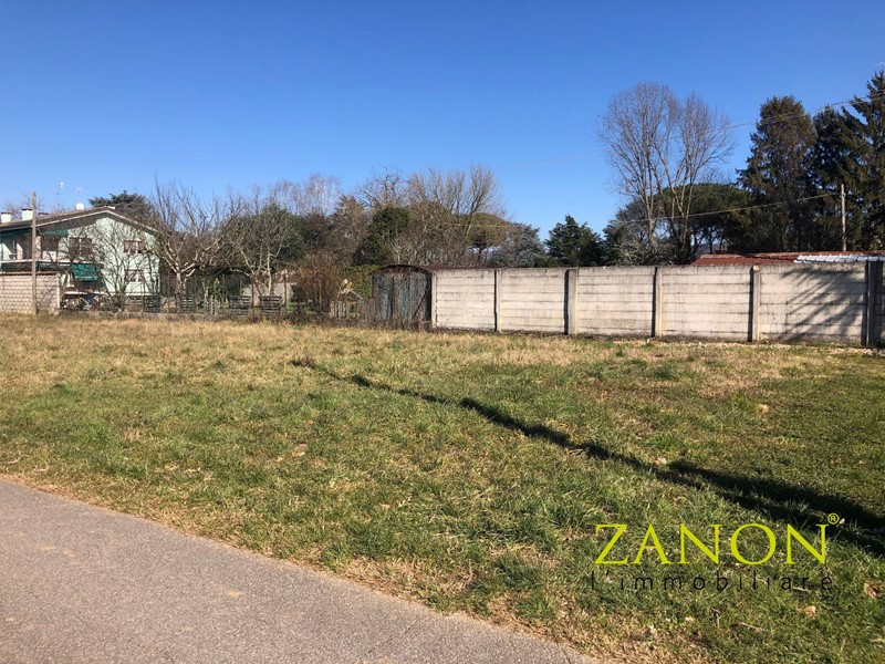 Terreno edificabile in Vendita a Gorizia, 74'000€, 1381 m²