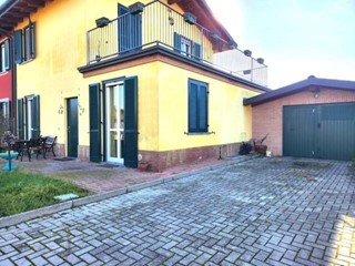 Villetta a schiera in Vendita a Verretto, 170'000€, 150 m²