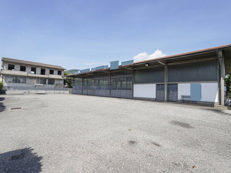 Capannone in Vendita a Carvico, 495'000€, 515 m²