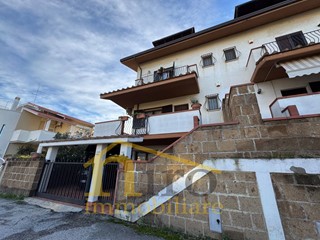 Villa in Vendita a Francavilla al Mare, 359'000€, 200 m²