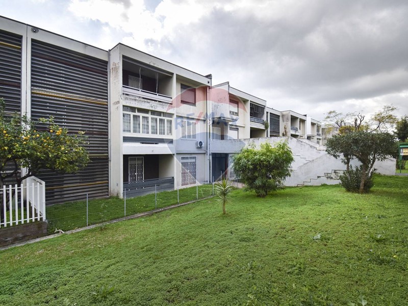 Appartamento in Vendita a Catania, 120'000&euro;, 120 m²