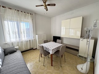 Bilocale in Affitto a Trieste, 500€, 61 m²