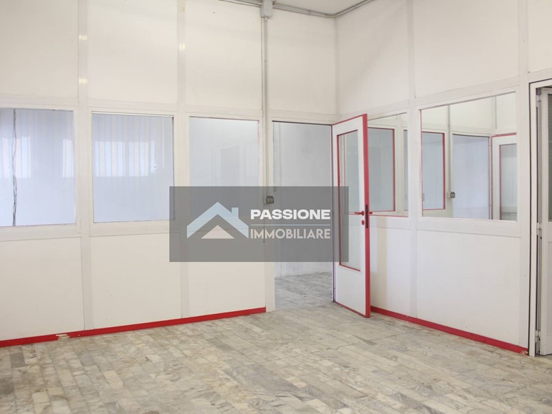 Immobile commerciale in Affitto a Colonnella, 500&euro;, 110 m²