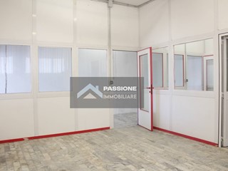 Immobile commerciale in Affitto a Colonnella, 500&euro;, 110 m²