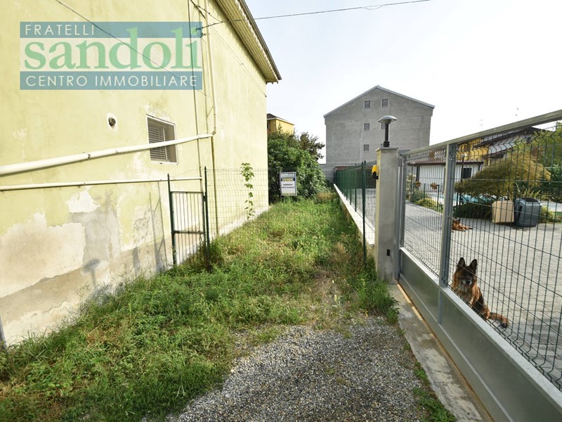 Terreno industriale in Vendita a Vercelli, 60'000&euro;, 800 m²