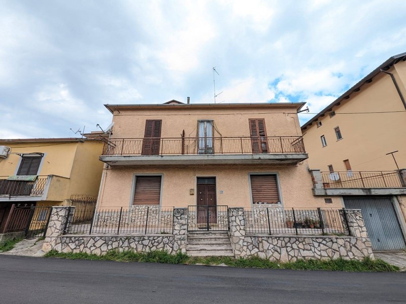 Casa Indipendente in Vendita a Colleferro, 149'000€, 120 m²