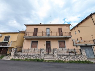 Casa Indipendente in Vendita a Colleferro, 149'000€, 120 m²