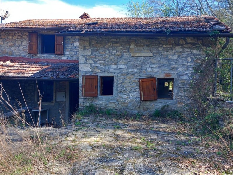 Casa Indipendente in Vendita a Castel San Niccolò, 80'000€, 150 m²