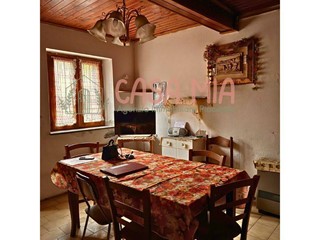 Casa Semi Indipendente in Vendita a Castel San Giovanni, 45'000€, 83 m²
