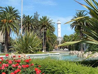 Immobile commerciale in Vendita a San Benedetto del Tronto, 300'000€, 125 m²