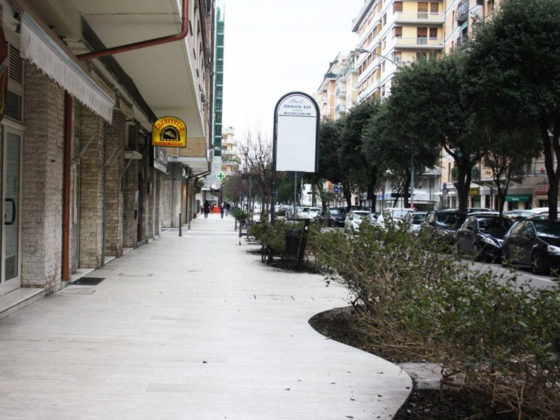 Immobile commerciale in Vendita a San Benedetto del Tronto, 175'000€, 85 m²