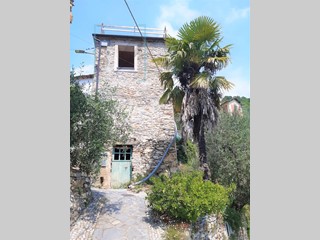 Rustico in Vendita a Ranzo, 90'000€, 200 m²