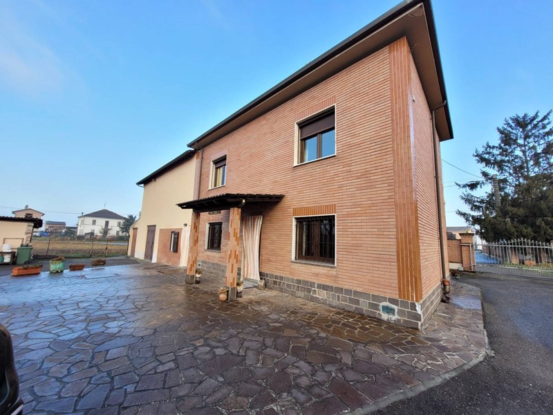 Casa Indipendente in Vendita a Castelnuovo Scrivia, 155'000€, 150 m²
