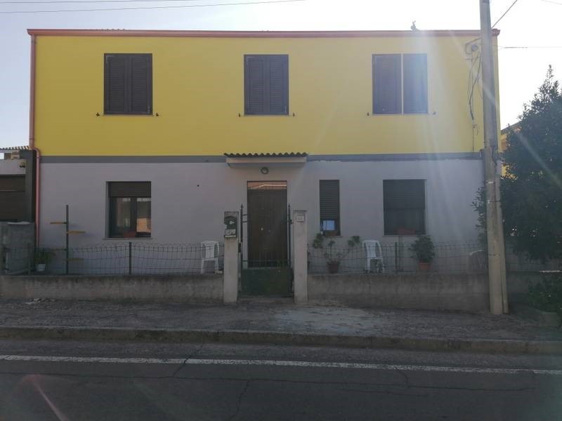 Quadrilocale in Vendita a Sardara, 135'000€, 130 m²