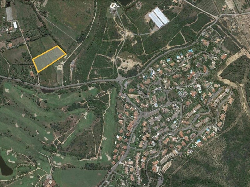Terreno agricolo in Vendita a Pula, 150'000&euro;, 9785 m²