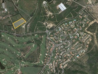 Terreno agricolo in Vendita a Pula, 150'000&euro;, 9785 m²