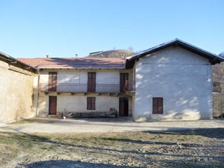 Rustico in Vendita a Loazzolo, 110'000&euro;, 200 m²